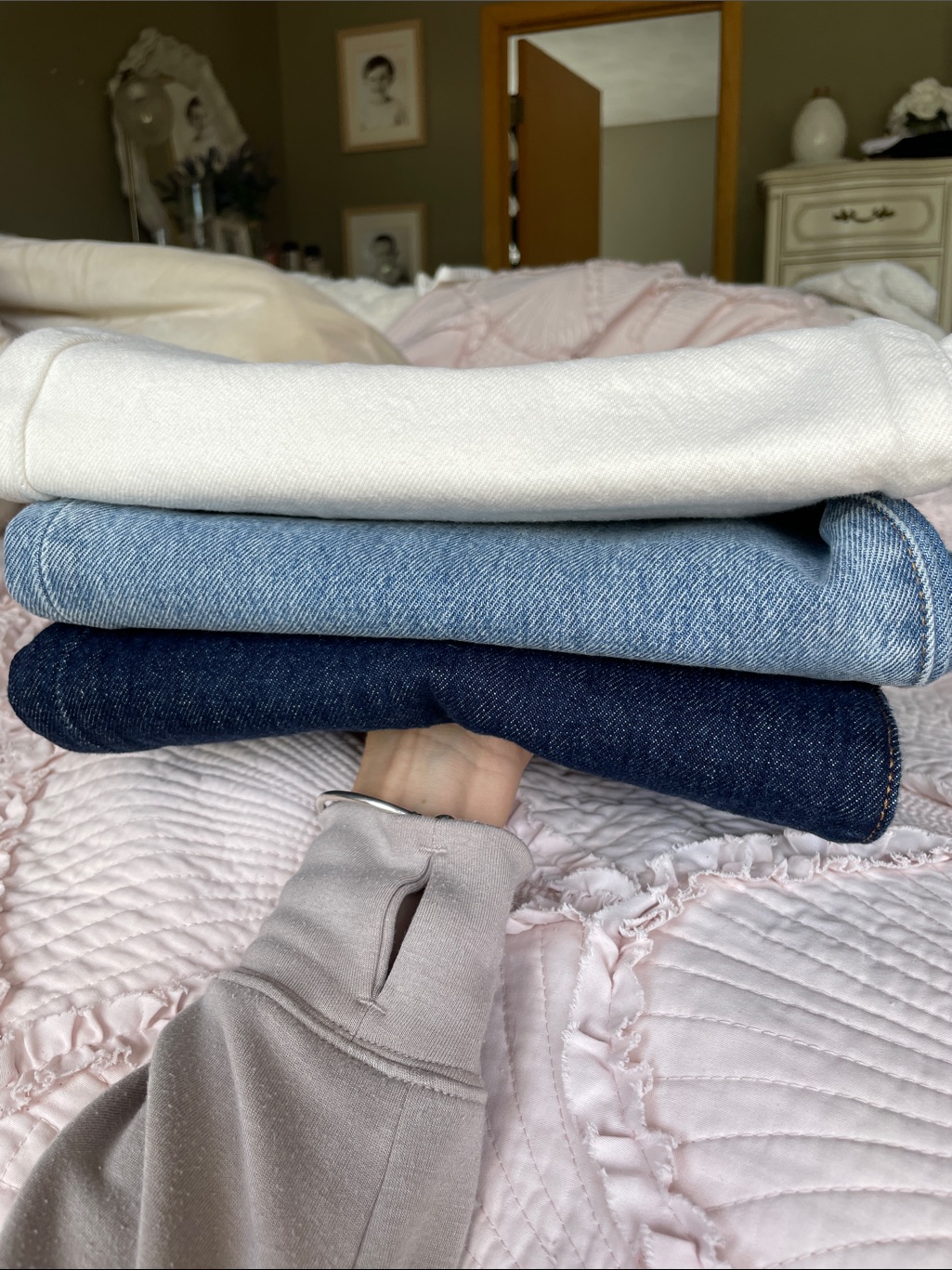 Women’s Levi’s Ribcage Wide Leg Jeans Stack - Cream, Light Blue & Dark Blue